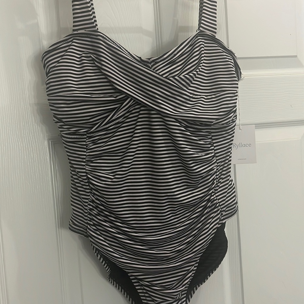 NWT 16 Swimsuit from Ryllace by Garnet Hill
